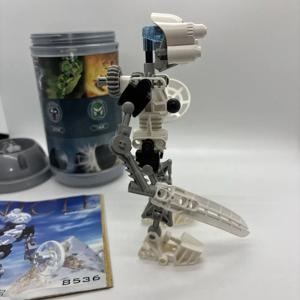 LEGO BIONICLE 8536 Kopaka Toa Mata 2001 Complete Set Canister